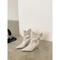Botines mujer punta afilada tacón de aguja slouchy con correa hebilla en beige - 35 / Blanco