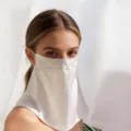 Mascherina parasole in seta bianca e protezione per il collo per l'estate all'aperto. - Bianco