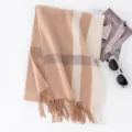 Sciarpa classica in lana a quadri con frange, caldo accessorio moda invernale per donna e uomo. - Quadri Cammello Bianco (FHY24-7022-2)