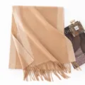Sciarpa in lana bicolore classica con frange, scialle caldo invernale cammello e beige. - FHY24-7045-7 doppio lato cammello