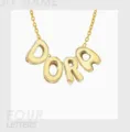 Collar con nombre de letras burbuja DIY de acero inoxidable dorado con colgante DORA. - 4 Letras/Accesorios / Dorado