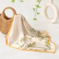 Elegante sciarpa in seta con stampa di margherite foulard di lusso per donna - Margherita / arancio chiaro