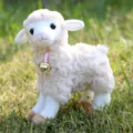 Simpatico agnello di peluche con nastro rosa e campanello, morbido peluche per bambini. - Pecora con Campanello Inclinato / Circa 23cm / Beige