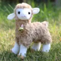 Simpatico peluche pecora in piedi con campanello morbida bambola agnello regalo di compleanno - Pecora con Campanello Inclinato / Circa 23cm / Marrone
