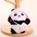 Simpatico Portachiavi Peluche Panda con Cappello Rosa e Borsa Tracolla Variante SKU - Ciondolo Panda Cappello / 12cm (44g) / Rosa