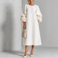 Elegante abito midi in misto lino bianco panna con maniche a lanterna e polsini floreali 3D. - Taglia S / Bianco