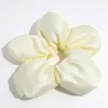 Elegantes gelbes Blumen-Satinhaarband für süßes tägliches Styling und Pferdeschwänze. - Gelb