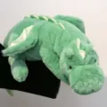 Dinosaure peluche verte, mignon dragon en peluche long oreiller câlin, compagnon doux. - Petit dragon allongé (Vert)