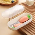 Niedliches Karotten-Griff Edelstahl Kinder Löffel Gabel Set mit tragbarer Box neu - Rosa