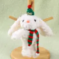 Süßes Langohren weißes Kaninchen Plüschtier Schlüsselanhänger mit Mütze und Schal Tasche. - Weihnachts-Schlappohrhasen-Anhänger