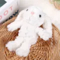 Flauschiges Kuscheltier mit langen Ohren, weißer Plüschhase Stofftier Geschenk für Mädchen - Schlappohrhasen-Anhänger - ohne Schnalle 18 cm
