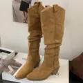 Καφέ σουέτ ψηλές slouchy μπότες, western καουμπόικες μπότες με μυτερή μύτη και τακούνι - 35 / Καφέ