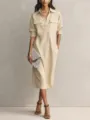 Robe chemise beige en coton et lin avec revers et boutons pour les femmes en été style. - S / Abricot