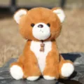 Orsetto di peluche marrone con macchia bianca e grazioso ciondolo, morbida bambola. - Orsetto ciondolo - marrone