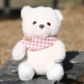 Morbido orsacchiotto di peluche con bavaglino a quadri, giocattolo di peluche per bambini. - Orso con sciarpa - beige