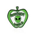 Green apple alien enamel pin badge, creative metal lapel brooch for clothing and backpacks. - ANOTHER WORLD Alien Apple (CC396)
