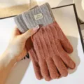 Guanti invernali caldi touchscreen in maglia per uomo e donna, spessi guanti termici antivento. - Marrone