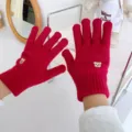 Guantes de punto rojo mujer invierno cálidos pantalla táctil con adorable bordado de oso. - Rojo