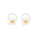 Close-up of cute white daisy flower hair ties with yellow center and elastic band detail. - 04# (2605122) / 1PC