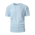 Heren lichtblauw t-shirt met ronde hals korte mouwen kabeltjespatroon en borstzakje - S / Lichtblauw