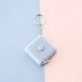 Mini cinta métrica cuadrada portátil con llavero adorable herramienta de medida retráctil - Azul Liso