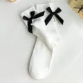 White mid-calf socks with black bow and pearls, cute Japanese sweet style daily wear variant - One Size (EU 34-39) / White