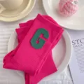 Calcetines de media pantorrilla acanalados rosados con parche de letra G verde, estilo universitario. - Talla Única (EU 34-39) / Rosa rojo y verde G