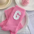 Chaussettes mi-hautes roses style preppy avec patch lettre G en PU blanc pour femmes. - Taille Unique (EU 34-39) / Rose fille et blanc G