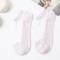 Chaussettes courtes transparentes en cristal pour femmes, fines chaussettes d'été basses avec dentelle. - Taille Unique (EU 34-39) / Violet