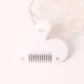 Peine de corte de pelo blanco en forma de corazón para flequillo y peinado seguro en casa. - Blanco