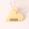 Peine de corte de pelo en forma de corazon recortador manual de flequillo para ninos - Amarillo