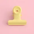 Pastel gele metalen papierklem schattige bonte kleur briefpapier clip voor documenten. - Geel