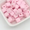 Rosa Acryl Würfel Perlen für DIY Schmuckherstellung Handytaschen Schlüsselanhänger Basteln. - 7,5 mm / 2,3 mm Loch / Rosa