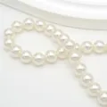 Dettaglio di perle di vetro bianche per la creazione di gioielli fai da te e bricolage. - 3 mm (circa 130 pezzi) / Perla di imitazione di alta qualità - Bianco crema