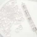 Vista dettagliata di perline in resina trasparenti glitterate per braccialetti fai da te. - 5# Bianco