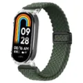 Vue détaillée du bracelet en nylon tressé avec boucle magnétique et coque transparente. - Universel pour Xiaomi Band 3/4/5/6 / Vert Olive - Coque Transparente