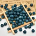 Perle sfuse tonde in pietra blu naturale per la creazione di gioielli artigianali fai-da-te - 8mm / Apatite