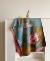 Artistieke lotus print verdikte winter sjaal sjaal, warme olieverf stijl accessoire. - Blauw-roze lotus