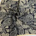 Elegante zwart-gouden paisley zijden sjaal, vintage bloemenontwerp voor dames mode-accessoires. - Zwart & Goud Paisley