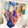 Grande foulard quadrato in seta e cotone con stampa floreale a farfalla, scialle vintage. - Giardino floreale colorato RY-09