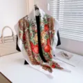Retro ethnischer Blumen Paisleydruck Schal, leichtes Vintage Tuch für Damen im Alltag. - Orange Weiß Kaschu-Blume