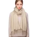 Klassieke effen kwastjes sjaal voor dames, zachte warme winter pashmina omslagdoek. - Beige