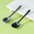 Set di cucchiai in plastica nera con confezione trasparente per uso con dolci e dessert. - Cucchiaio Rotondo Lungo