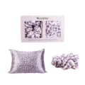Set federa in satin e scrunchie per capelli con stampa leopardo viola, confezione regalo. - Stampa Leopardata Viola / Elastico + Federa Set da 2 Pezzi Inscatolato