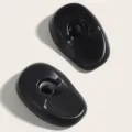 Black plastic hair dyeing ear caps, protective ear covers for salon home use, 2pcs set. - Adult Style / 1 Pair / Black