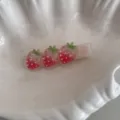 Χαριτωμένο κλιπ μαλλιών φράουλα με 3D τρισδιάστατα μενταγιόν, γλυκό στυλ για γυναίκες και κορίτσια - Στυλ Τριών Τεμαχίων (Κλιπ) / Κόκκινο (Μεγάλη Φράουλα)