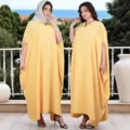 Robe caftan jaune grande taille avec manches chauve-souris et col strass pour soiree. - S / Jaune