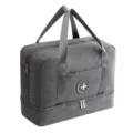 Grosse graue Reisetasche mit Nass-Trocken-Bereich fuer Fitnessstudio und Urlaubsreisen. - Hellgrau