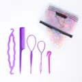 Set di strumenti per capelli viola con elastici colorati per trecce e acconciature. - Set B / Viola