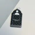 Llavero creativo para tarjeta de fotos de 3 pulgadas con patrón de estrellas funda protectora. - Porta credencial vertical / Negro